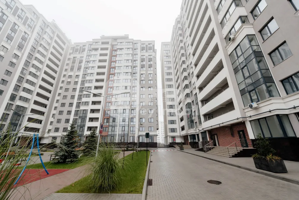 Apartament, Buiucani, VASILE LUPU