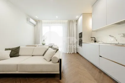 Квартира, Центр, КОНСТАНТИН СТЕРЕ