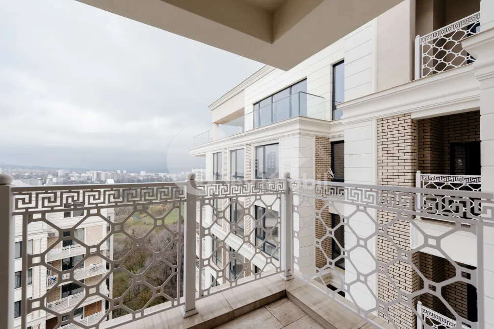 Квартира, Центр, КОНСТАНТИН СТЕРЕ