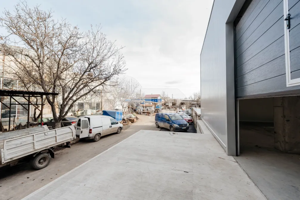 Склад, Чеканы, УЗИНЕЛОР