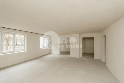 Квартира, Ботаника, САРМИЗЕДЖЕТУСА