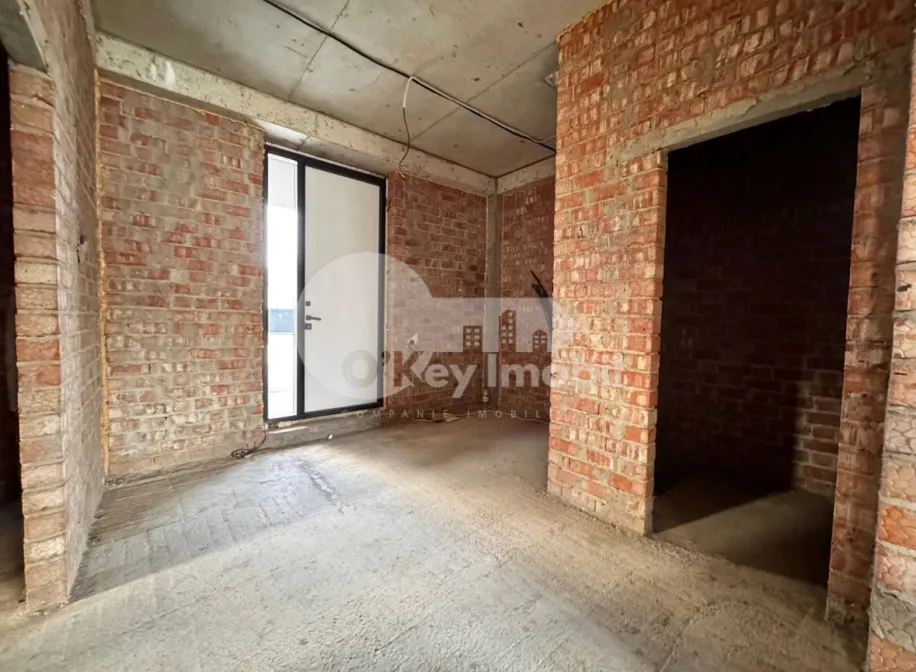 Дом, КОЛОНИЦА