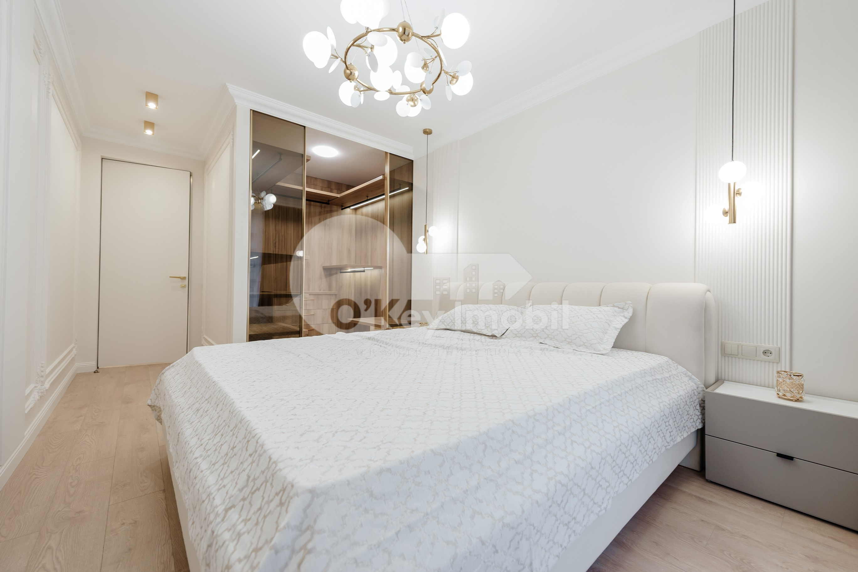 Apartament, Buiucani, VASILE LUPU