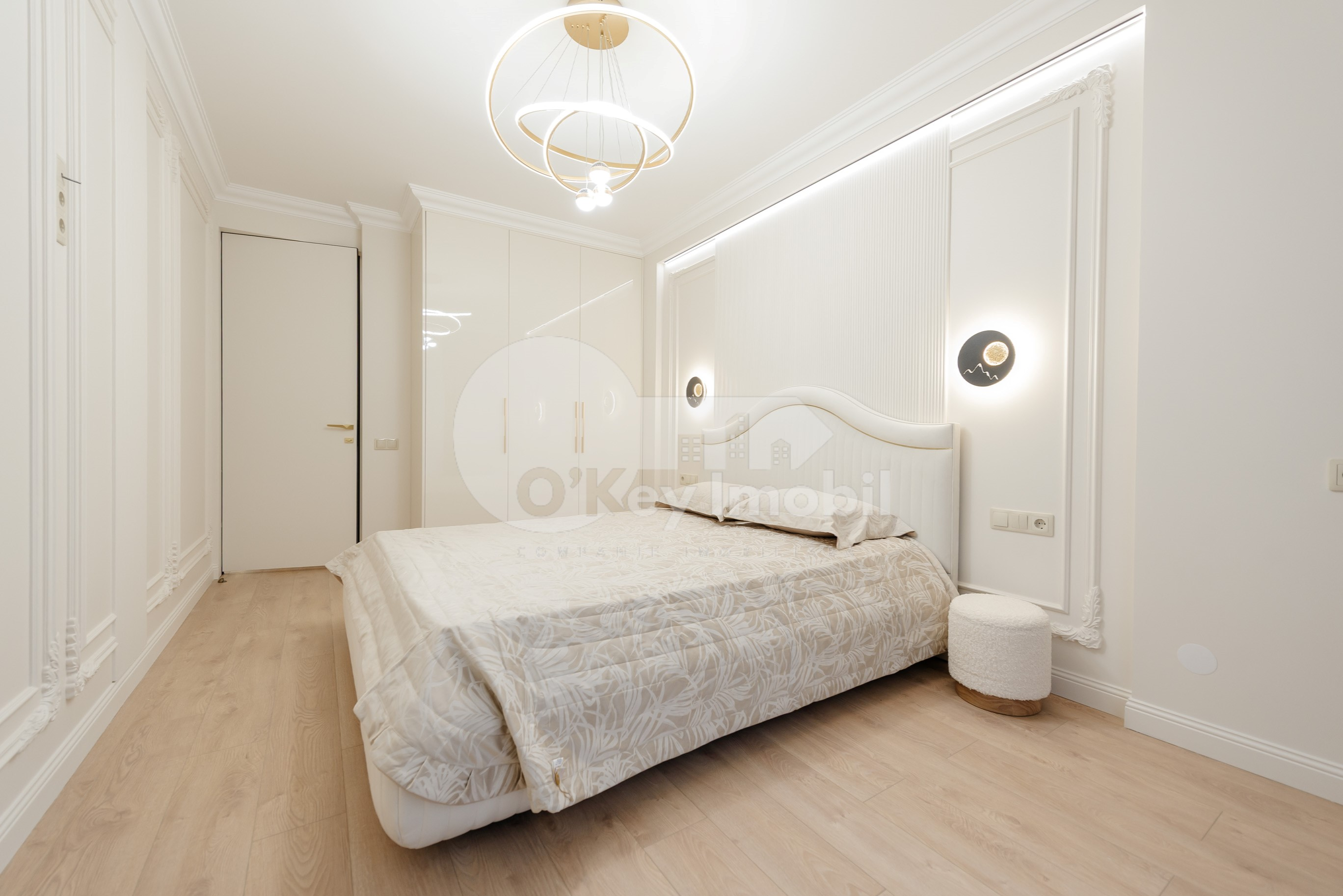 Apartament, Buiucani, VASILE LUPU