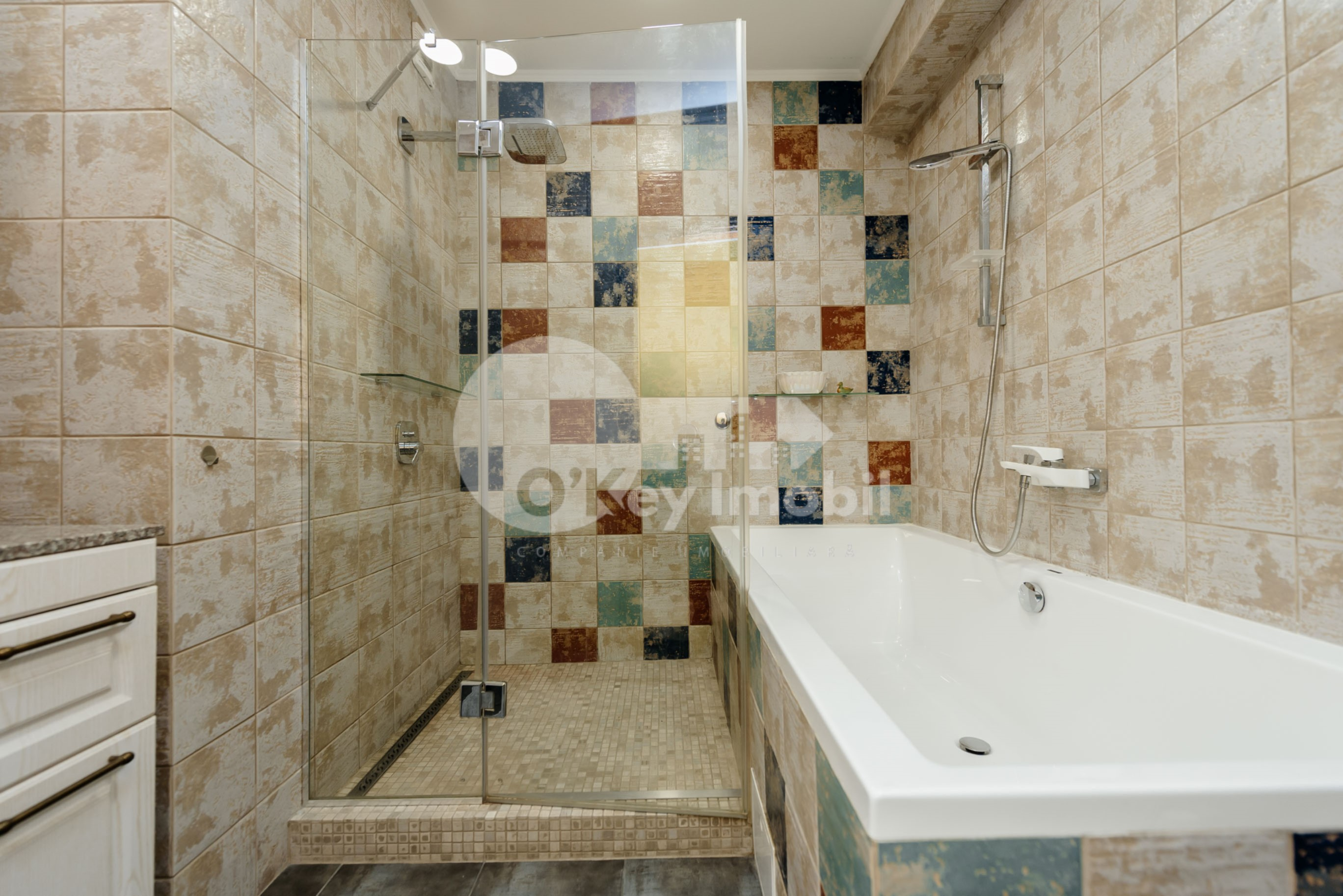 Apartament, Centru, MELESTIU