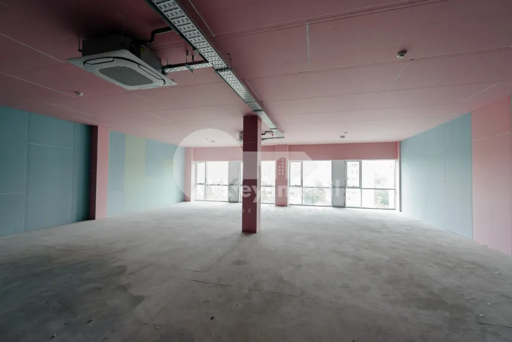 Офис, Буюканы, КАЛЯ ЕШИЛОР