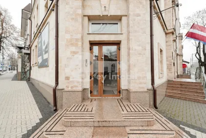 Офис, Центр, БЭНУЛЕСКУ БОДОНИ