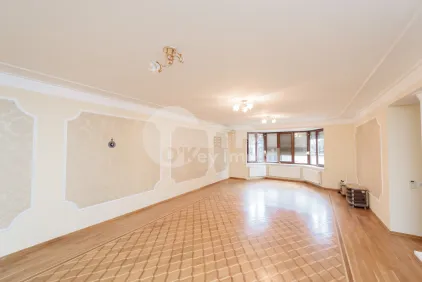 Комм. помещение, Рышкановка, СПАРТАКУС