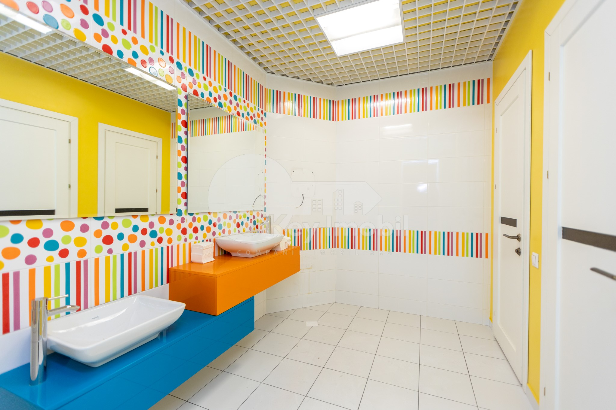 Oficiu, Centru, MIHAI VITEAZUL