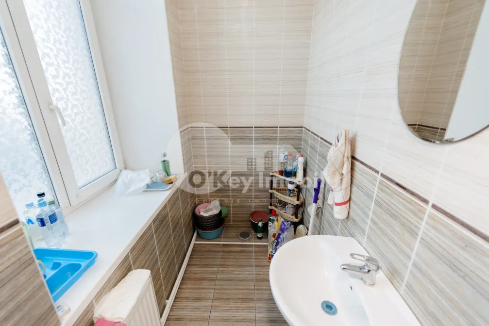 Офис, Центр, КОЛУМНА