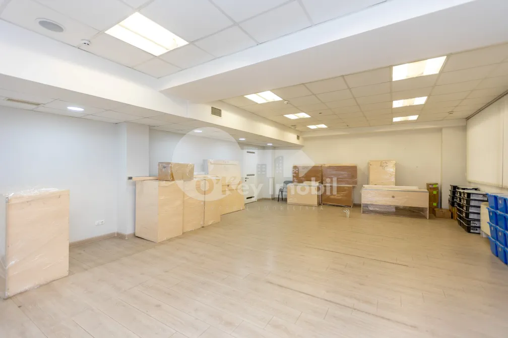 Офис, Центр, МИХАЙ ВИТЯЗУЛ