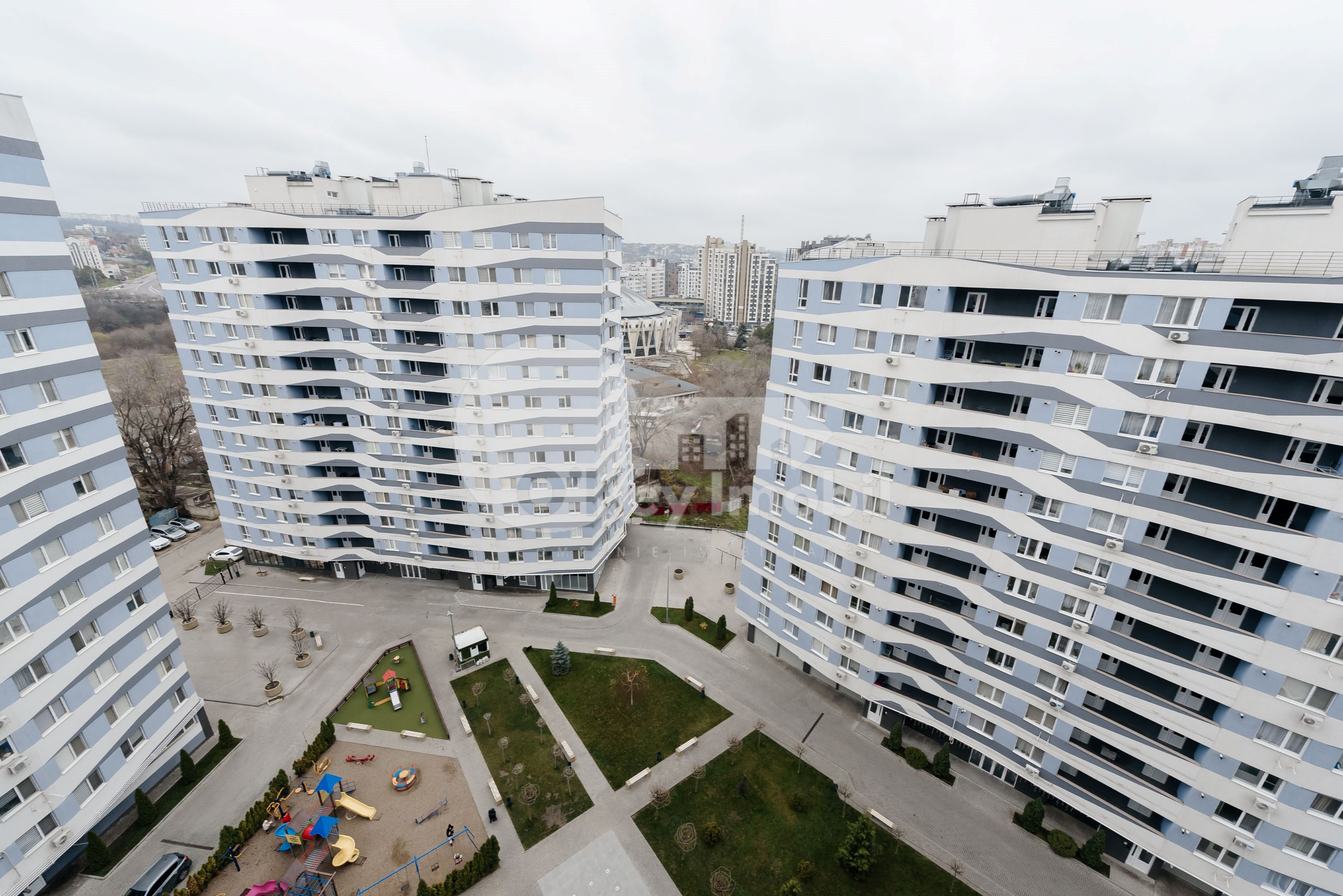 Apartament, Râșcani, CARIEREI