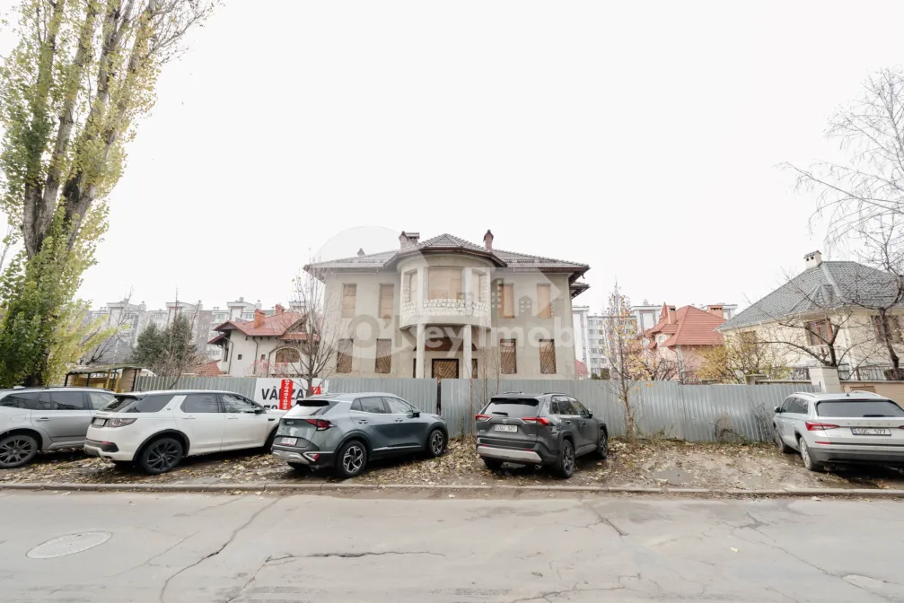 Дом, Буюканы, МУШАТИНИЛОР