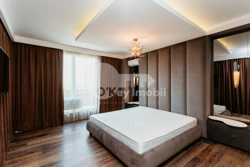 Penthouse, Centru, LEV TOLSTOI