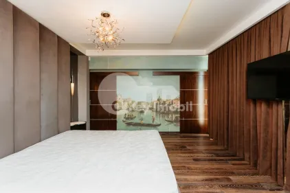 Пентхаус, Центр, ЛЕВ ТОЛСТОЙ