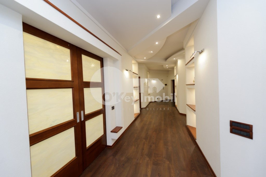 Apartament, Centru, VALEA TRANDAFIRILOR