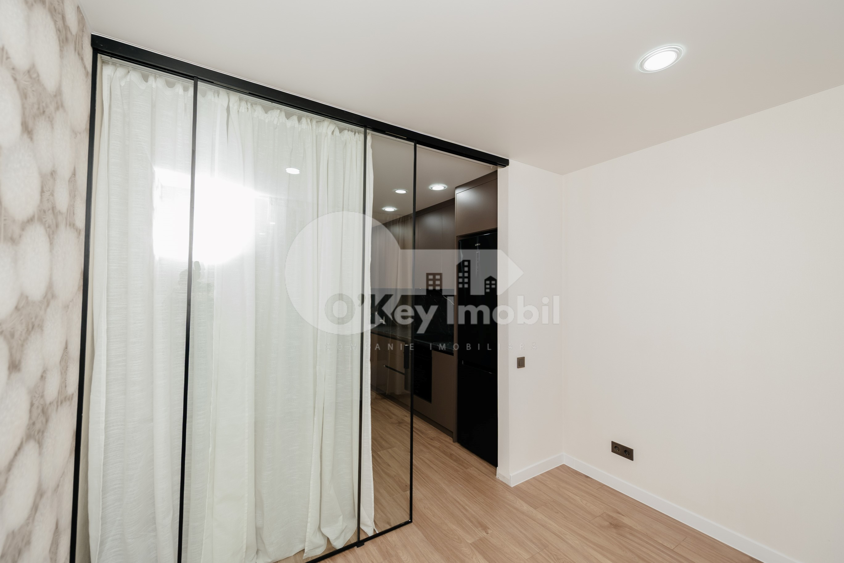 Apartament, Durlești, REGINA ELISABETA