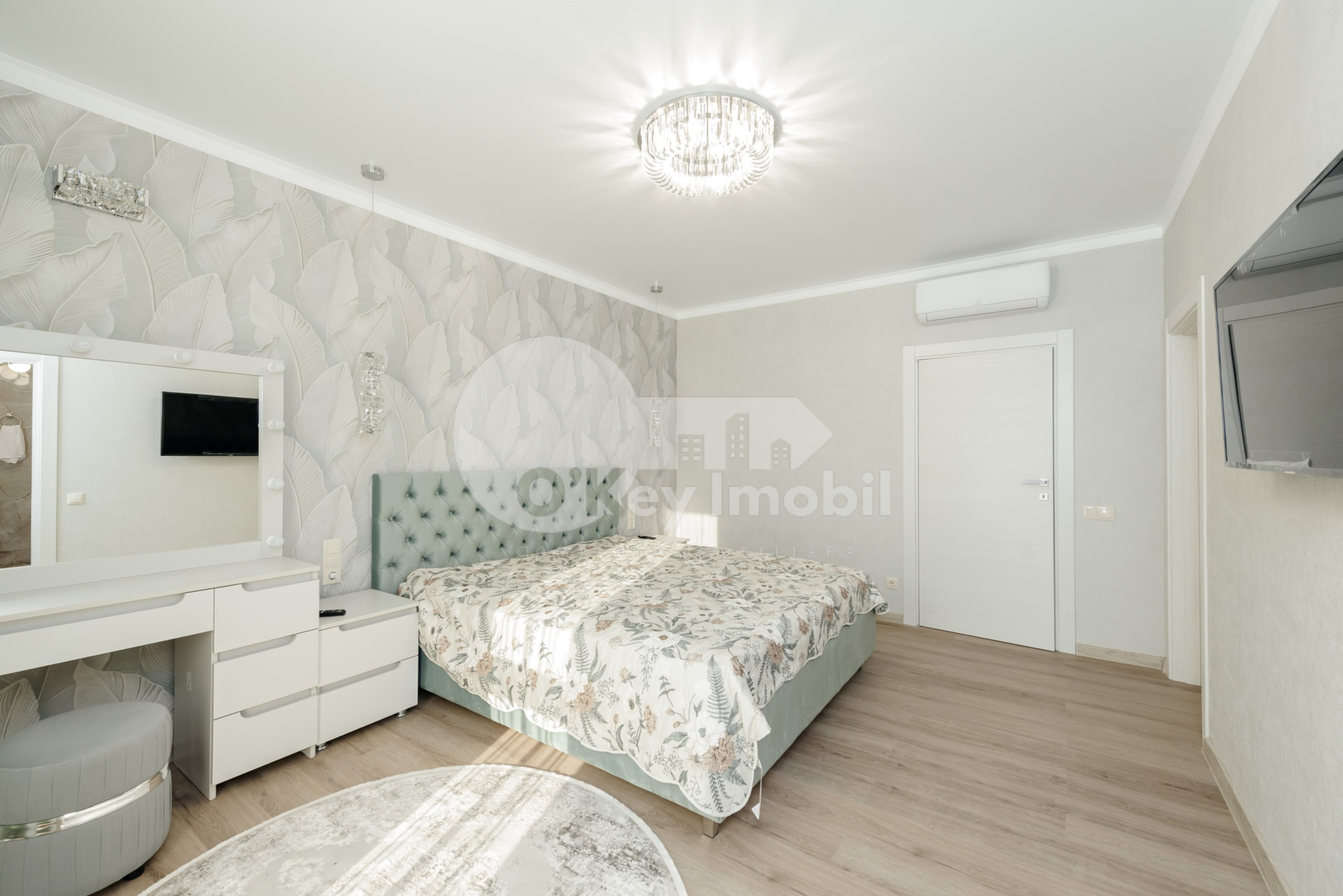 Townhouse, Botanica, PĂȘUNILOR