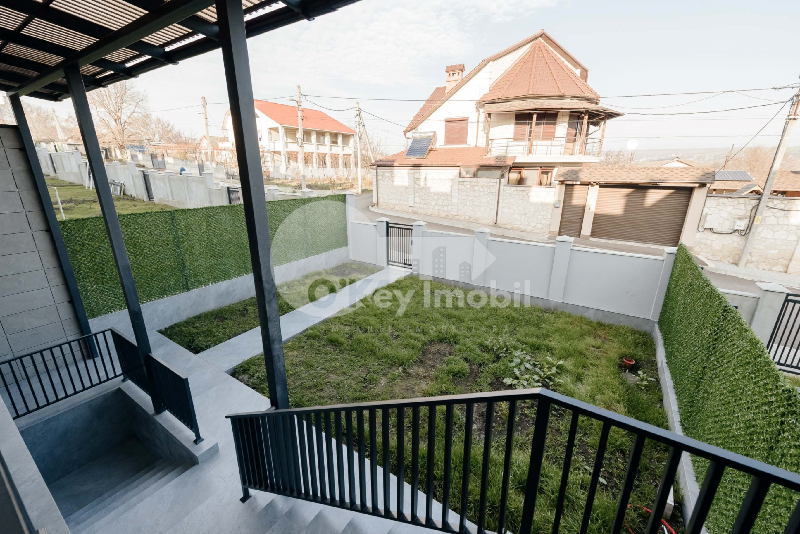 Townhouse, Botanica, PĂȘUNILOR