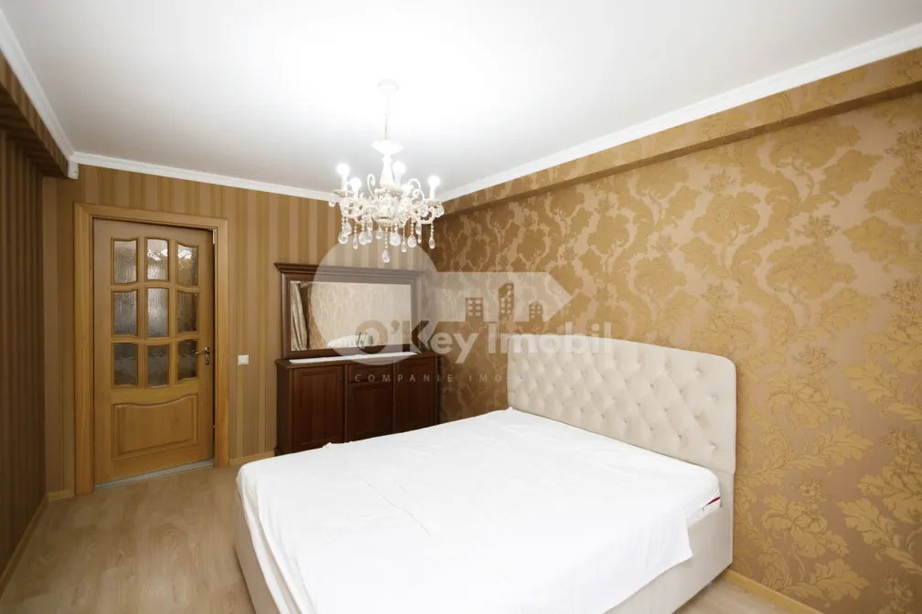 Apartament, Poșta Veche