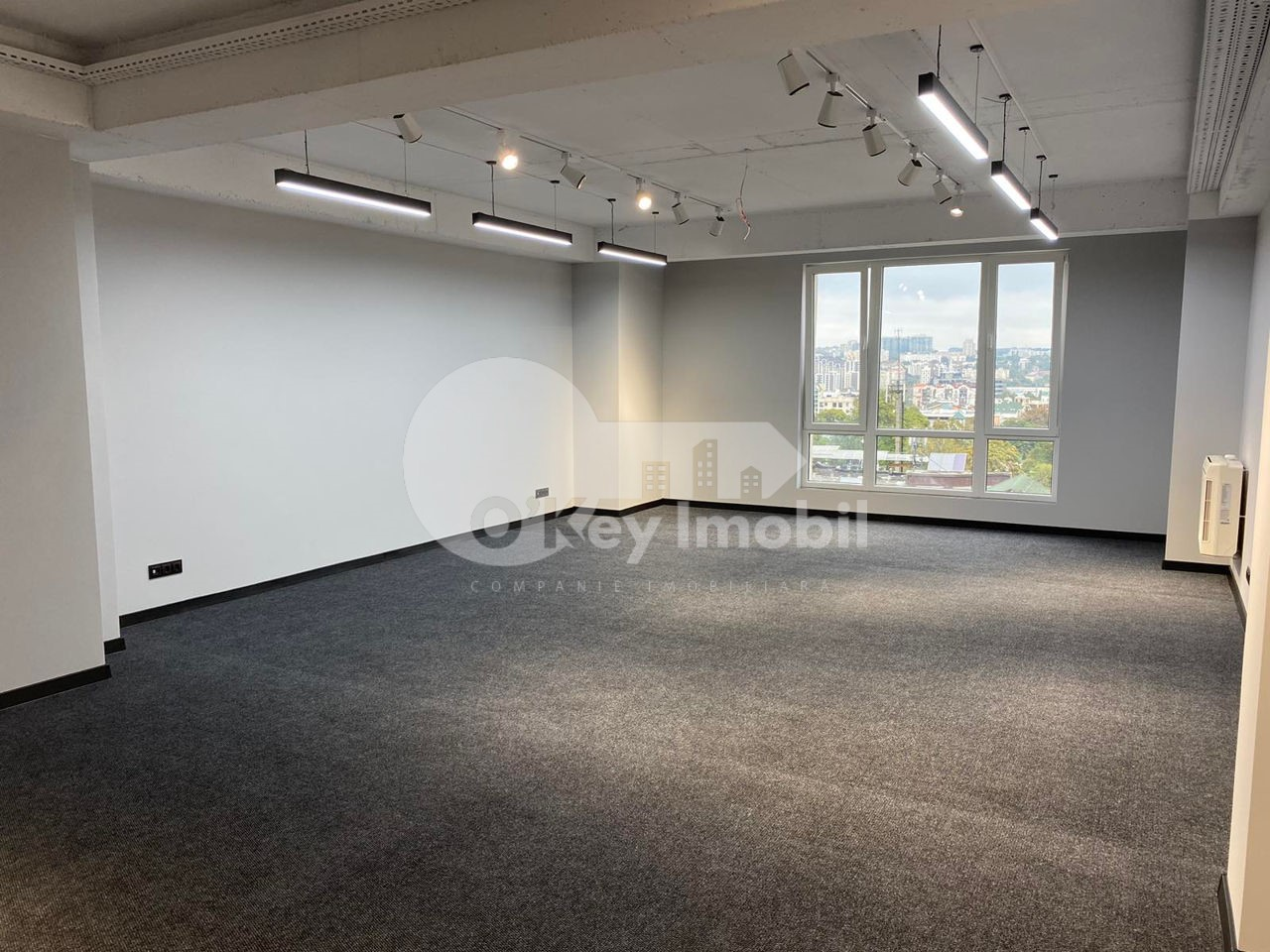 Oficiu, Centru, MIHAI EMINESCU