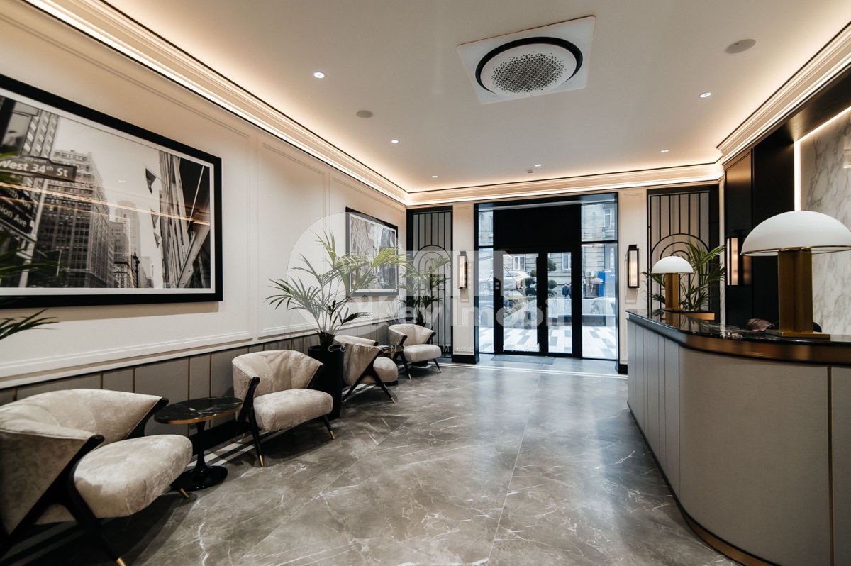 Oficiu, Centru, MIHAI EMINESCU