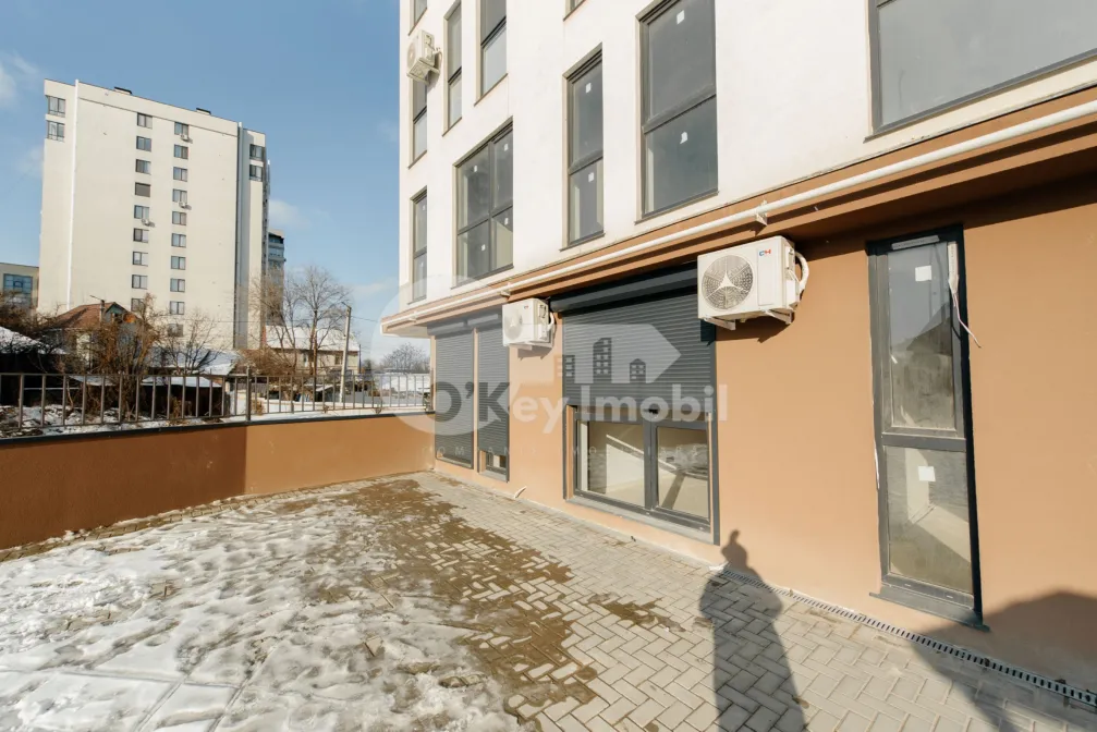 Spațiu comercial, Râșcani, CORNEȘTI
