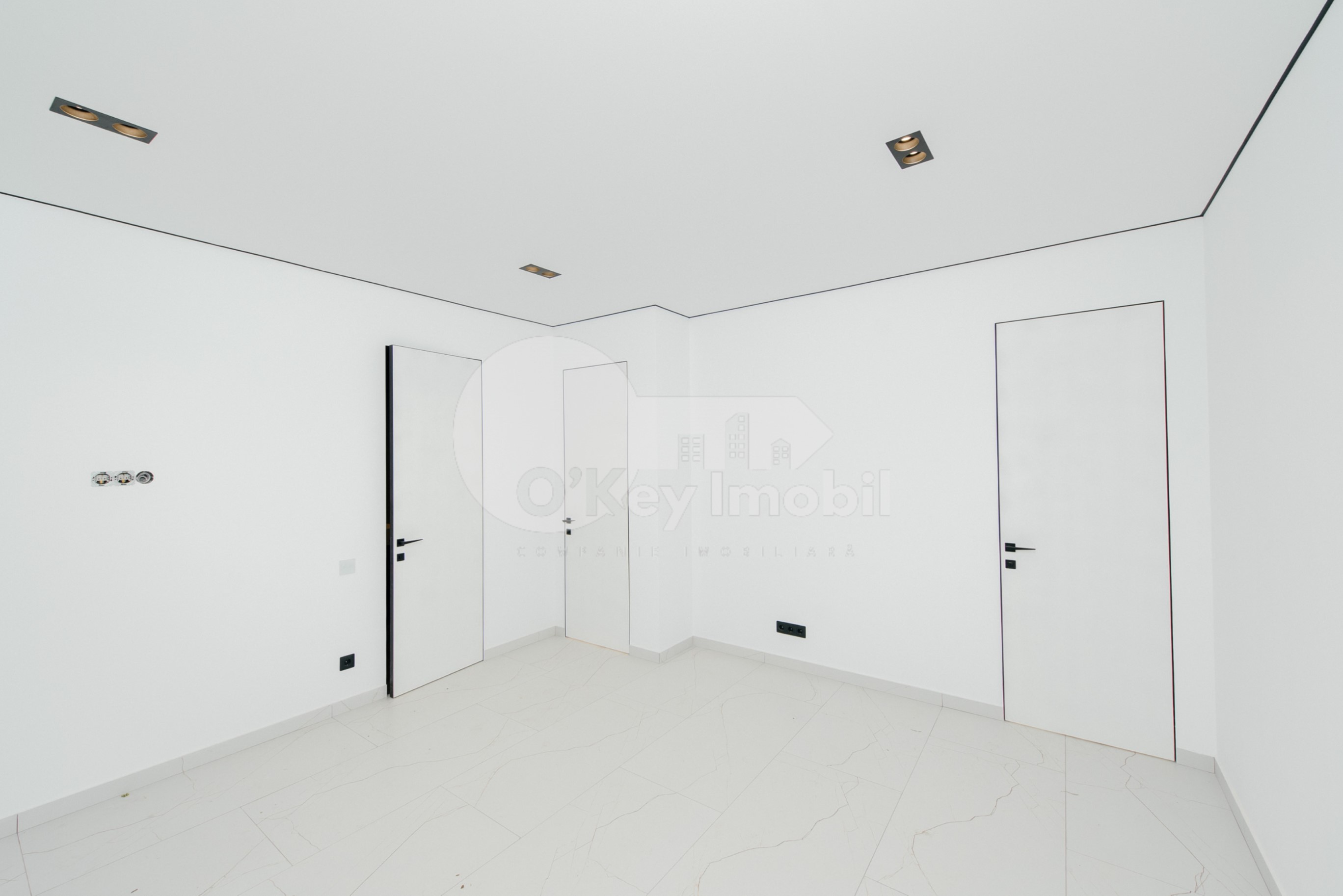 Spațiu comercial, Râșcani, CORNEȘTI