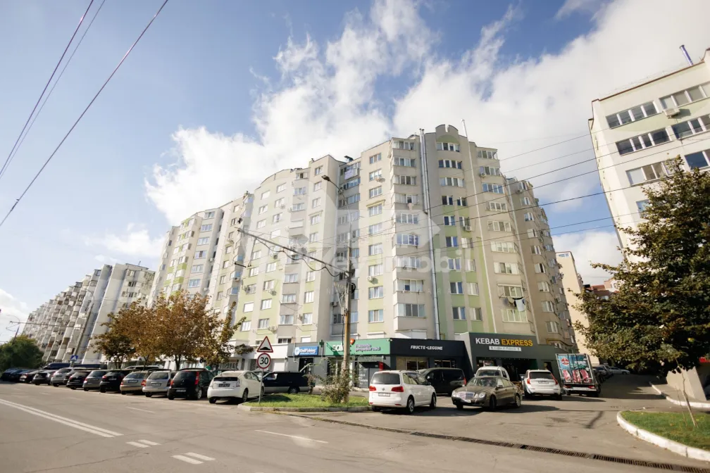 Apartament, Poșta Veche
