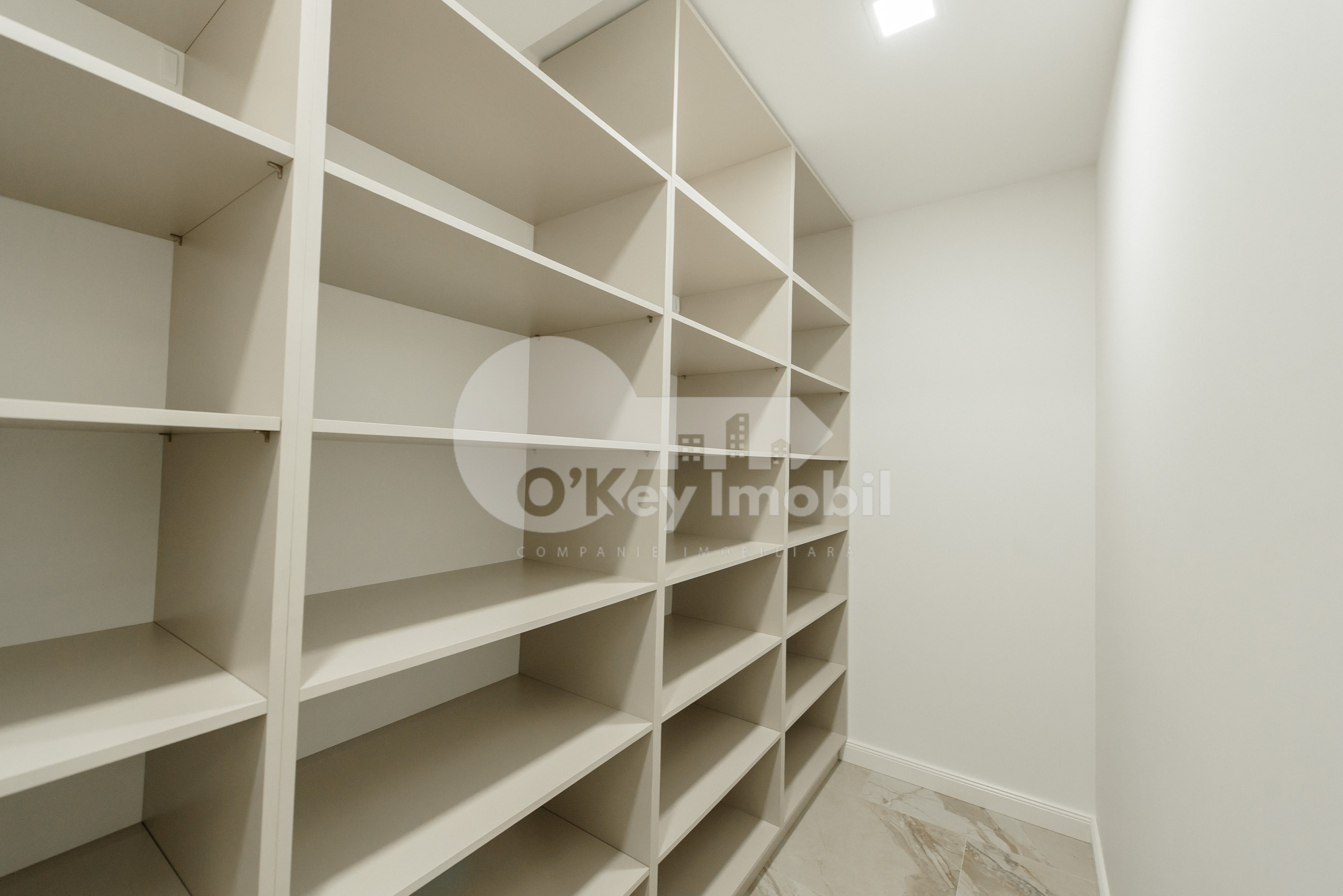 Apartament, Centru, TEATRULUI