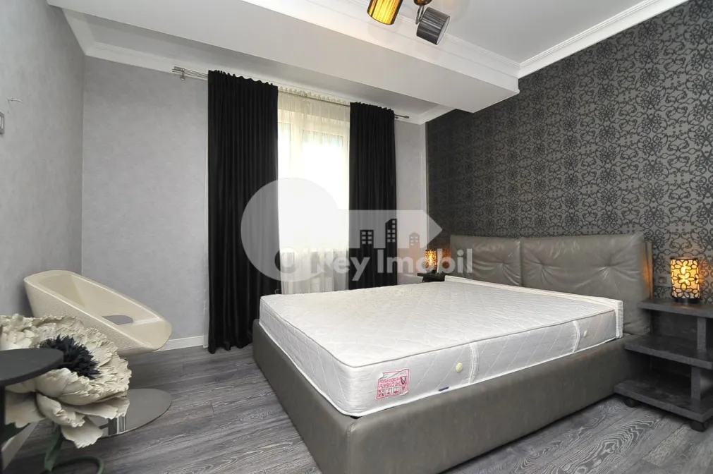 Apartament, Centru, MELESTIU