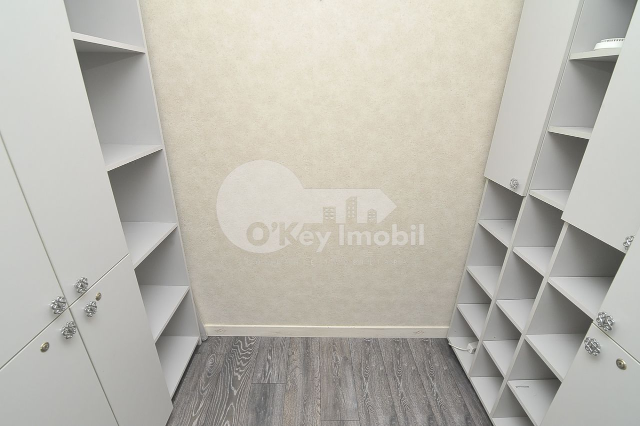 Apartament, Centru, MELESTIU