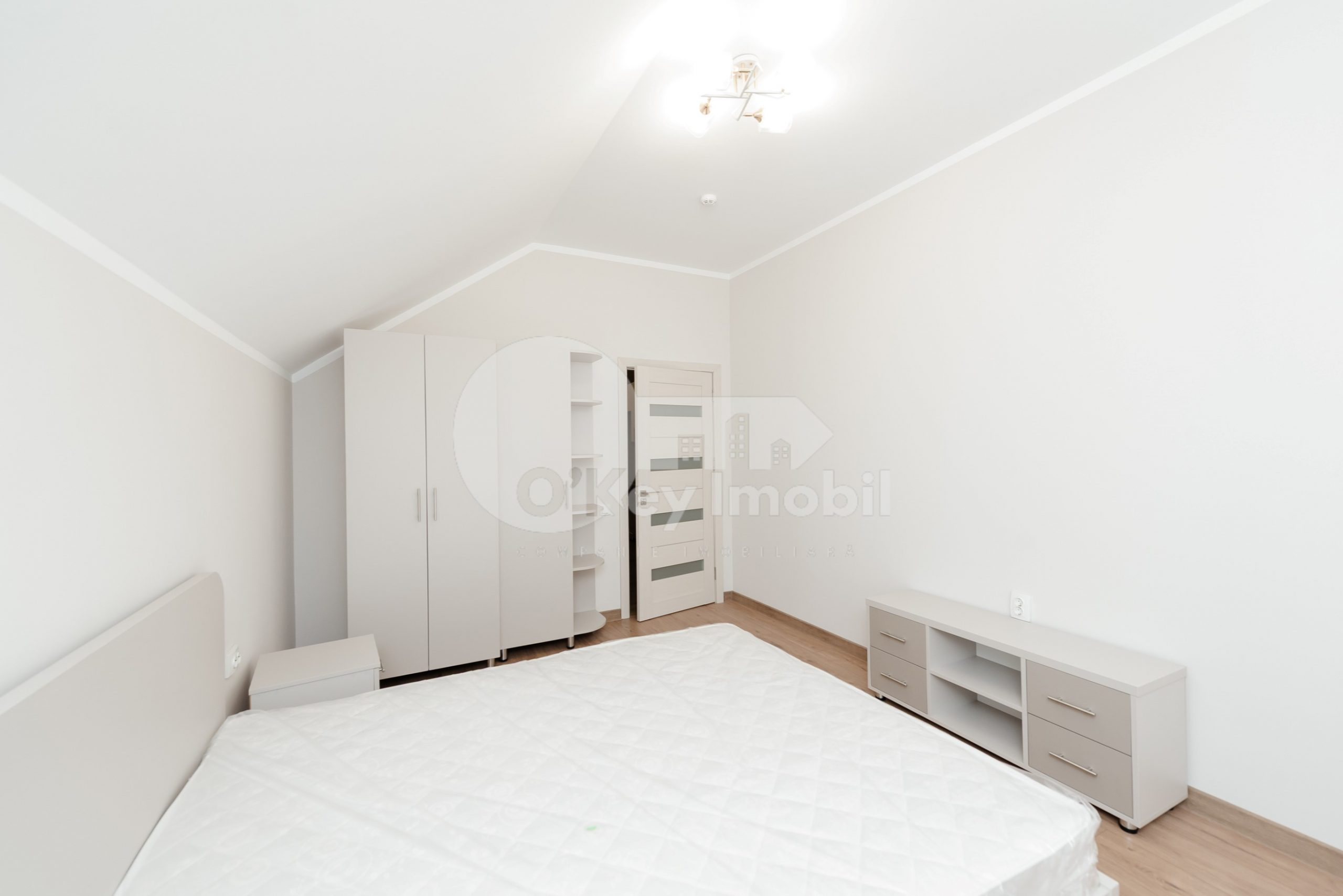Apartament, STĂUCENI