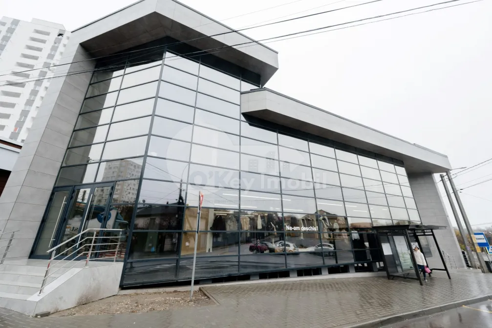Spațiu comercial, STĂUCENI