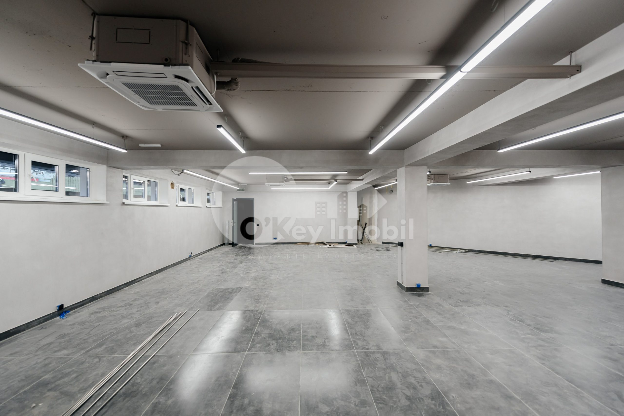 Spațiu comercial, STĂUCENI