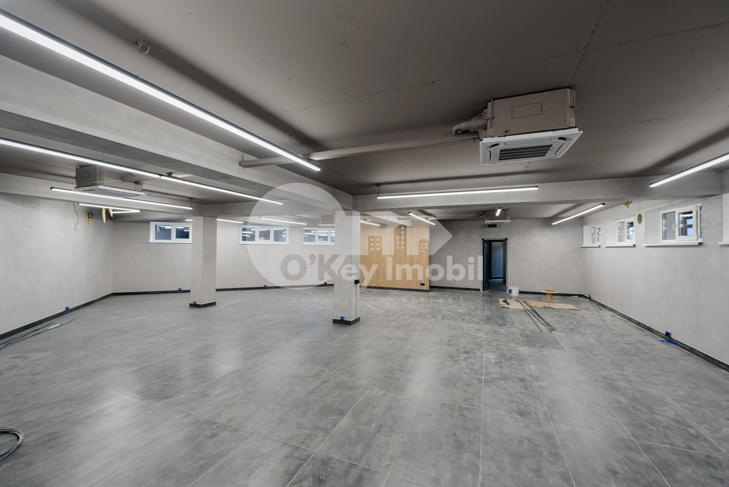 Spațiu comercial, STĂUCENI