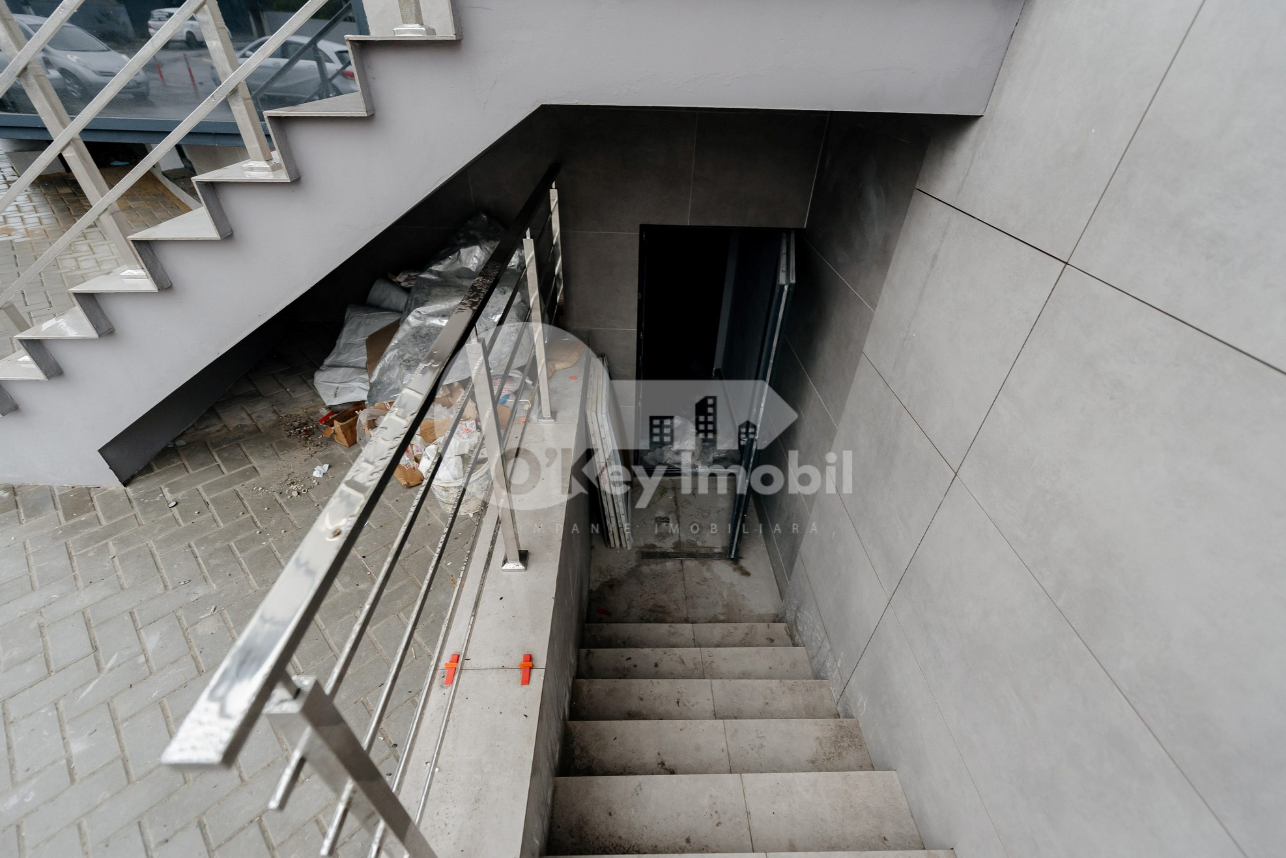 Spațiu comercial, STĂUCENI