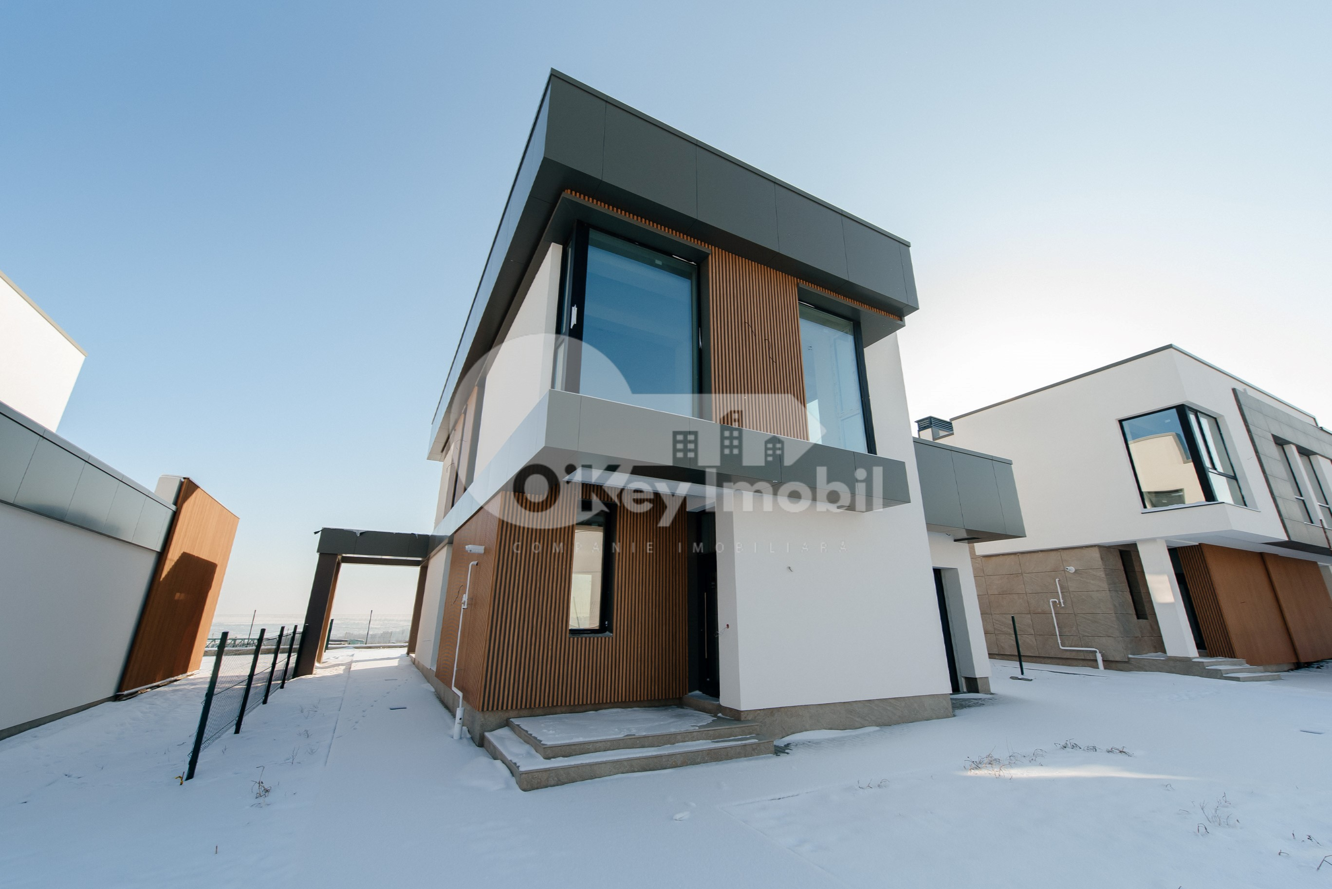 Casă, Botanica, DACIA