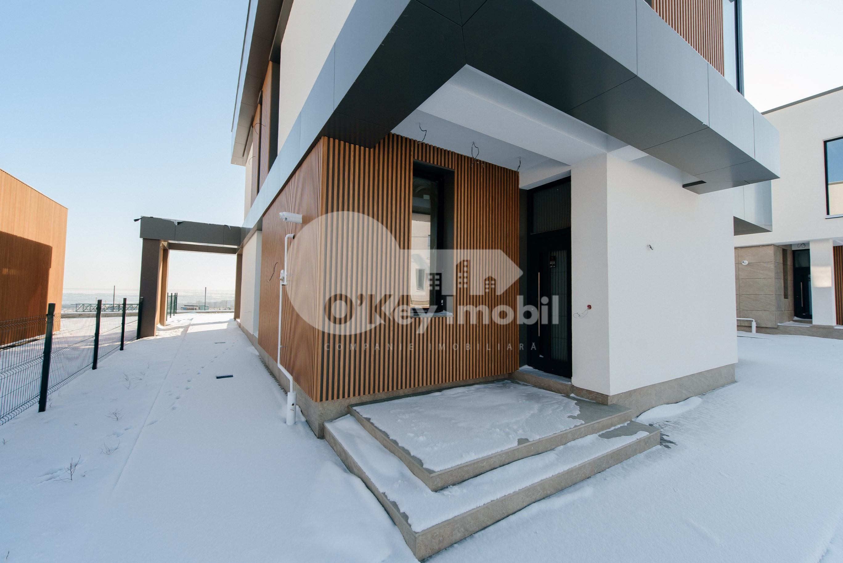 Casă, Botanica, DACIA