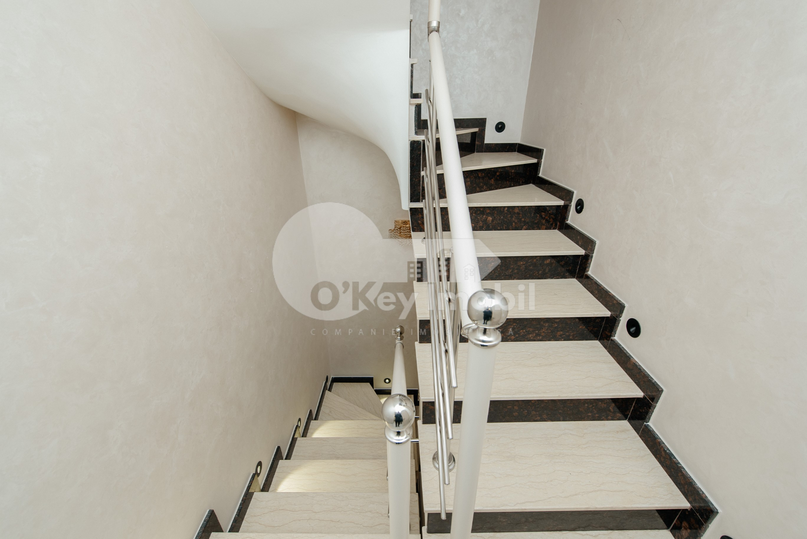 Casă,  Botanica, MUZELOR