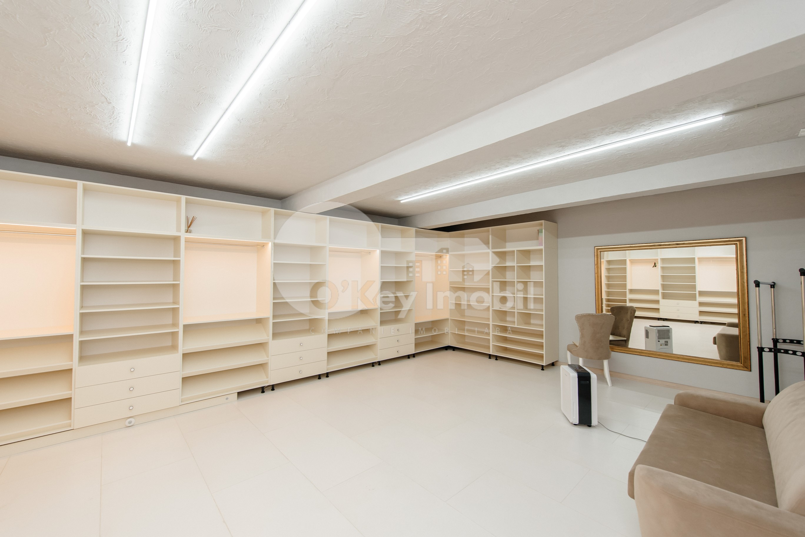 Casă,  Botanica, MUZELOR