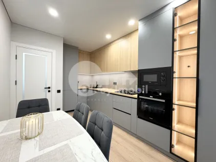 Apartament, Durlești, REGINA ELISABETA