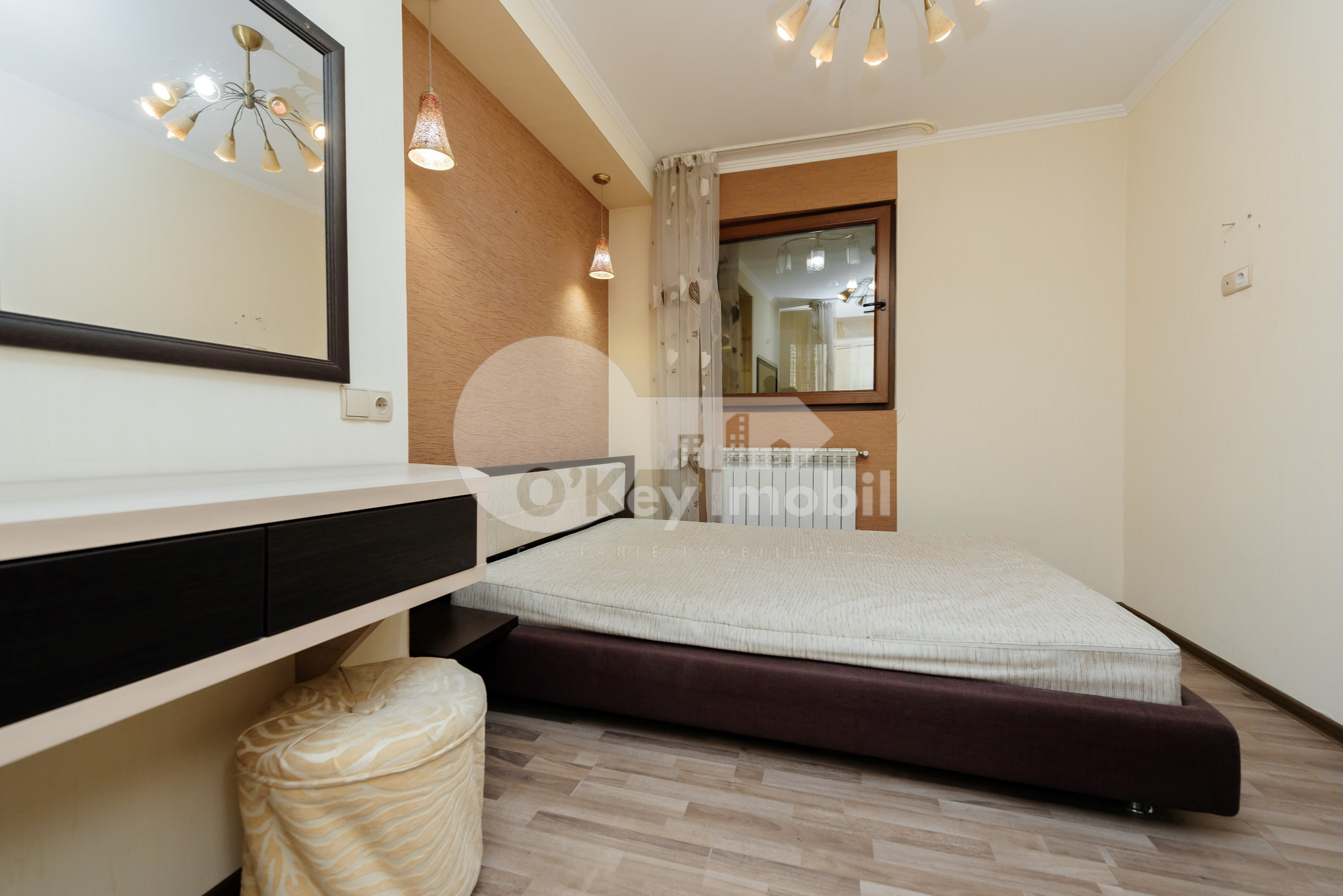 Apartament, Buiucani, LIVIU DELEANU