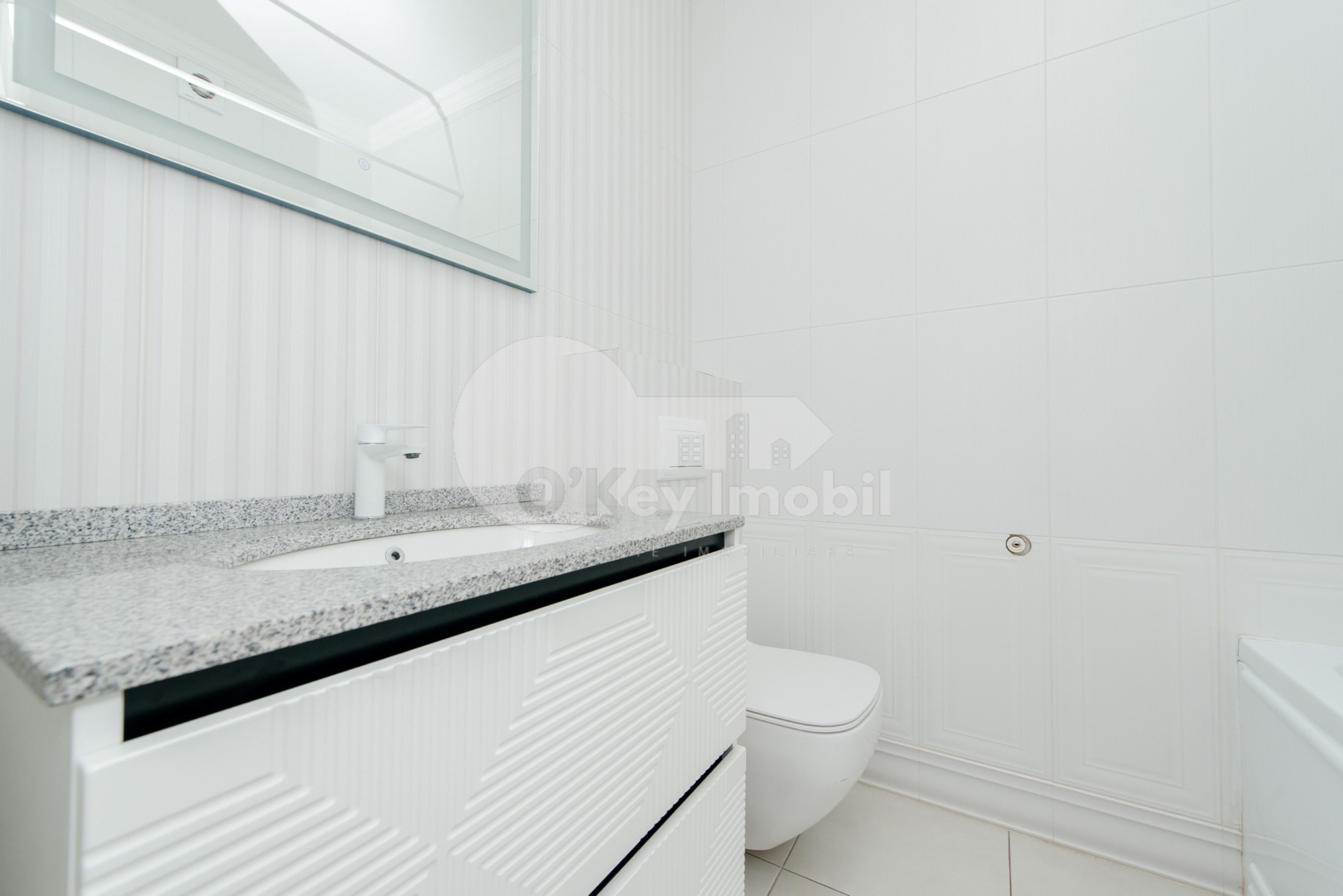 Apartament, Centru, ROMANĂ