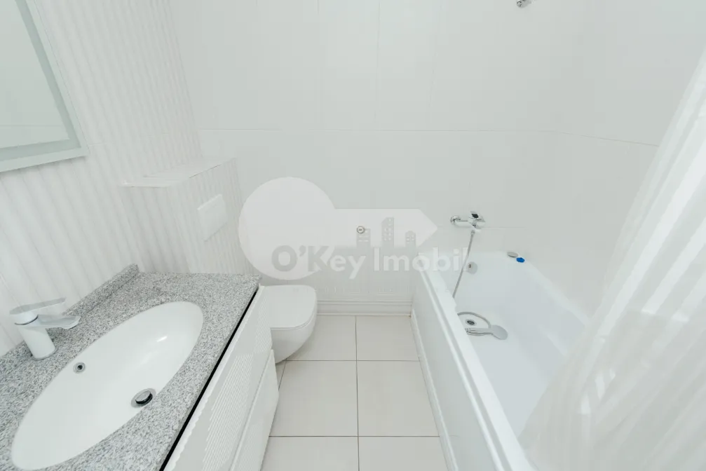Apartament, Centru, ROMANĂ