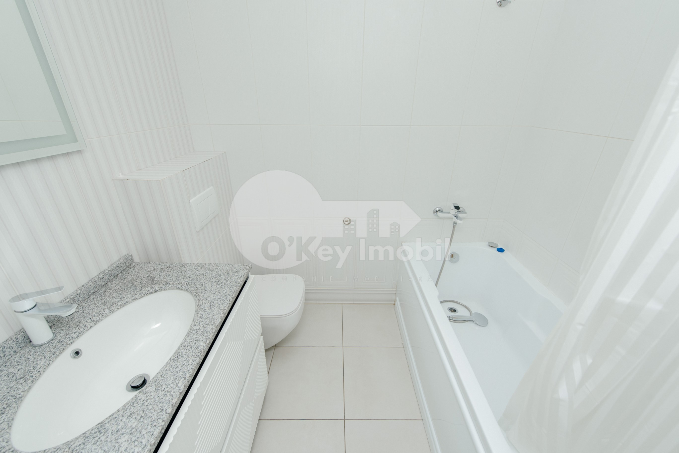 Apartament, Centru, ROMANĂ