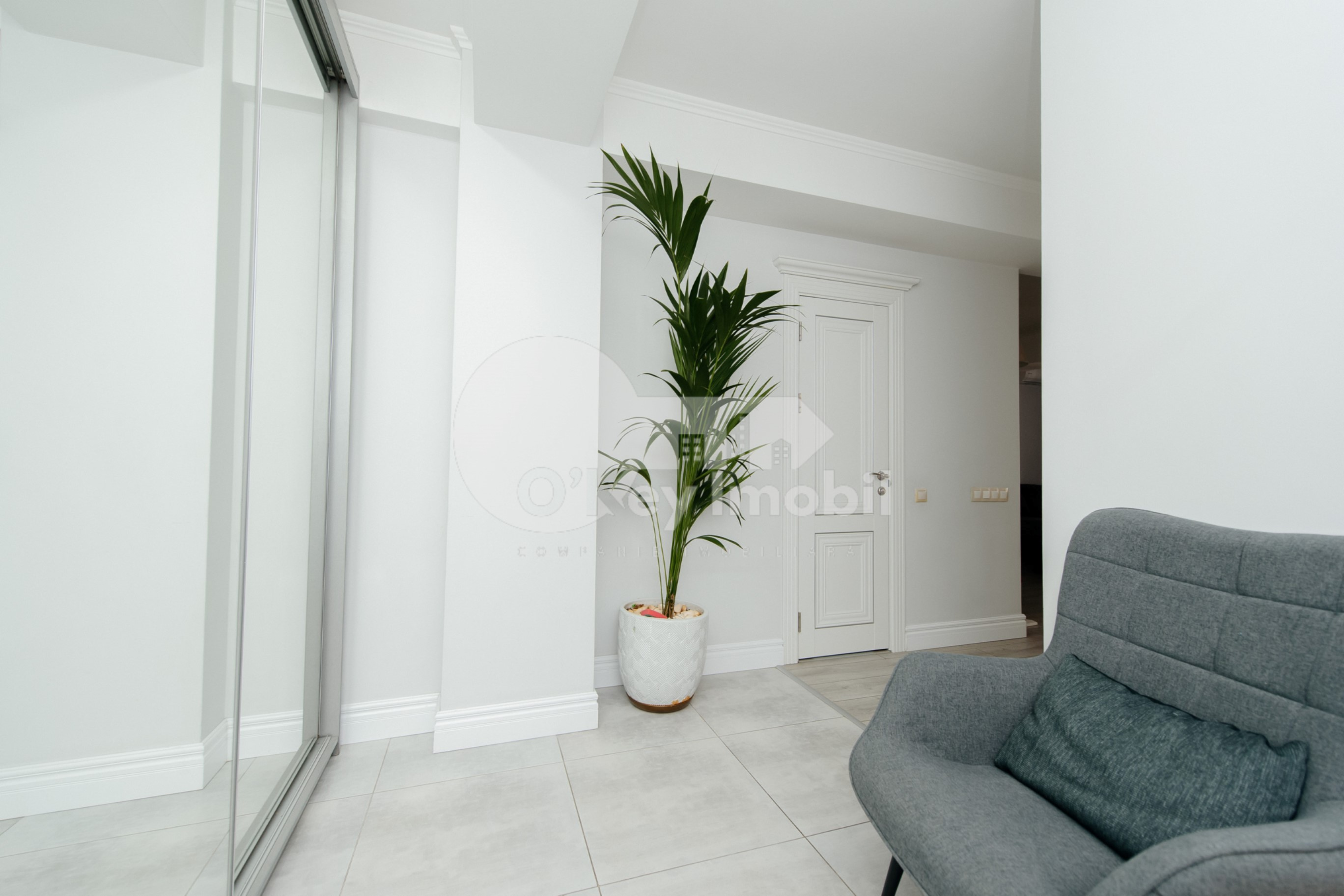 Apartament, Centru, ROMANĂ