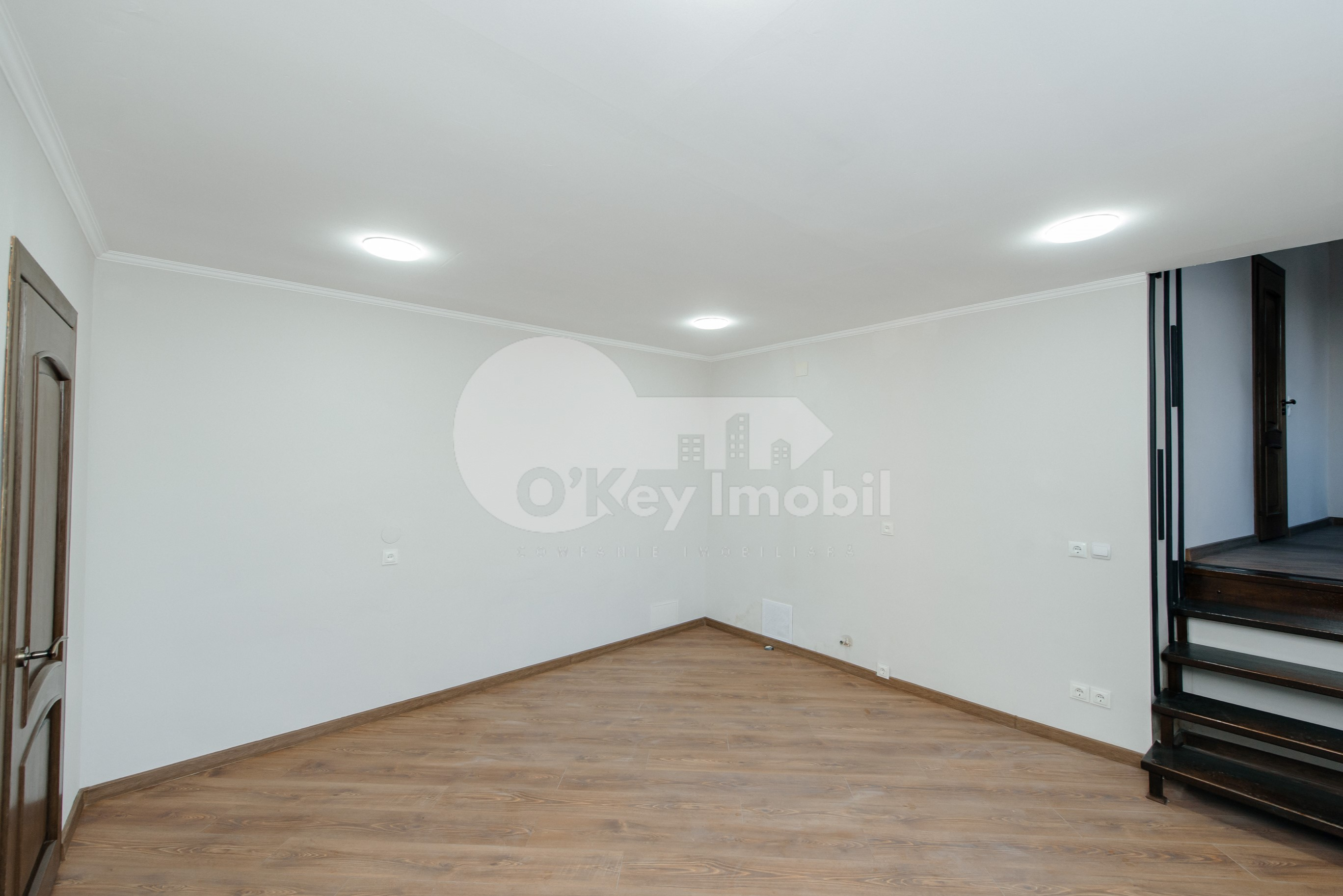 Oficiu, Centru, ALEXEI ȘCIUSEV