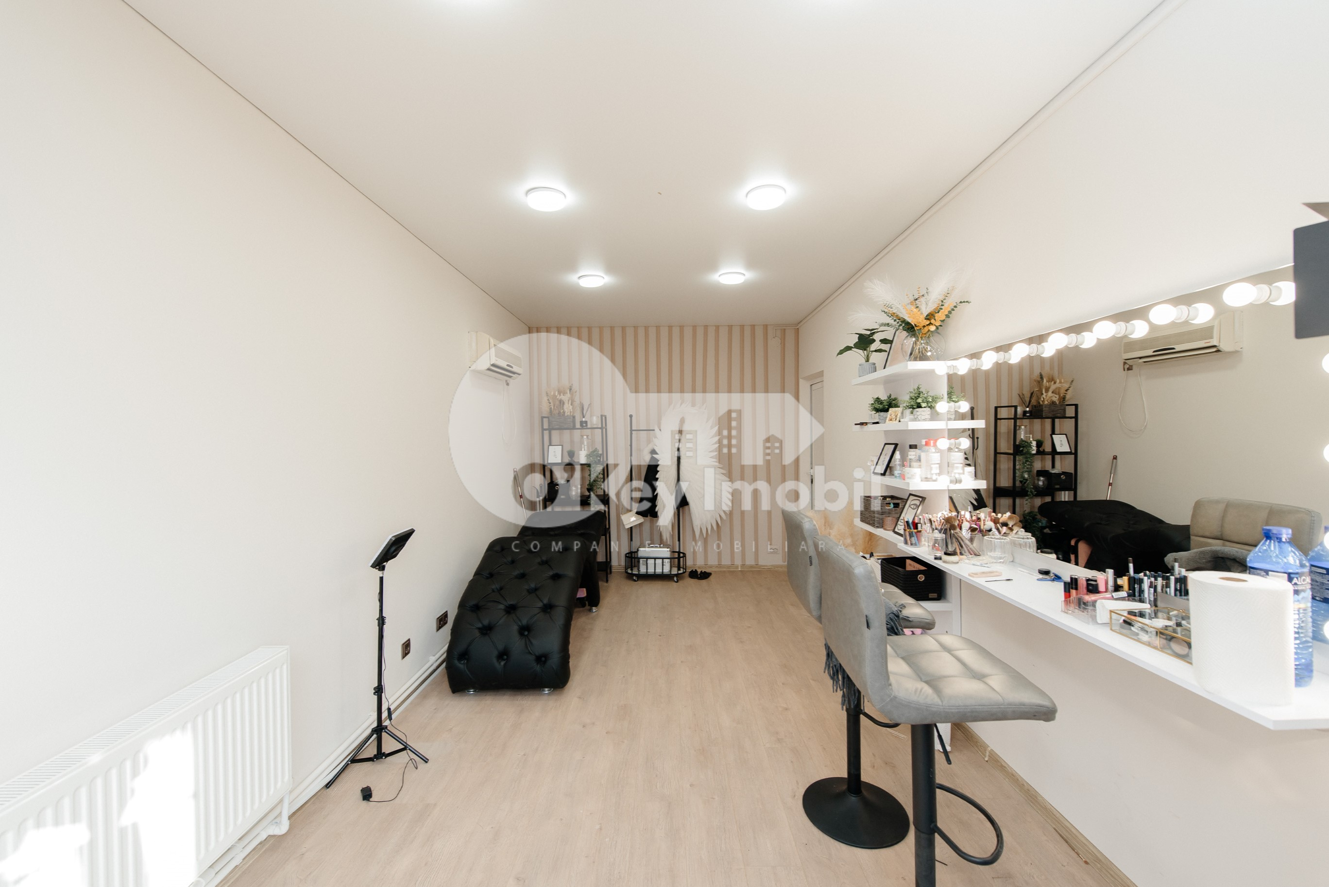 Oficiu, Centru, COLUMNA