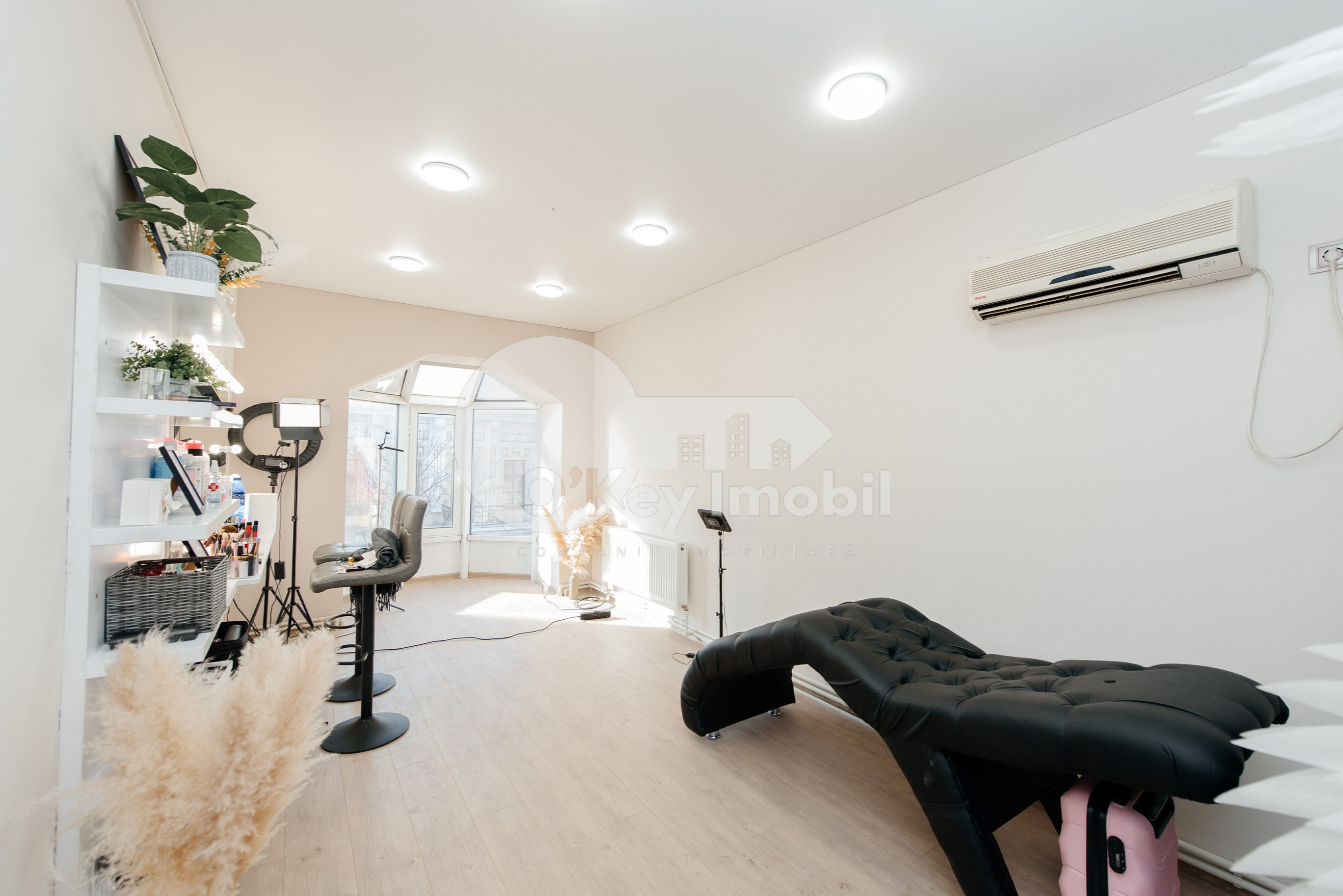 Oficiu, Centru, COLUMNA